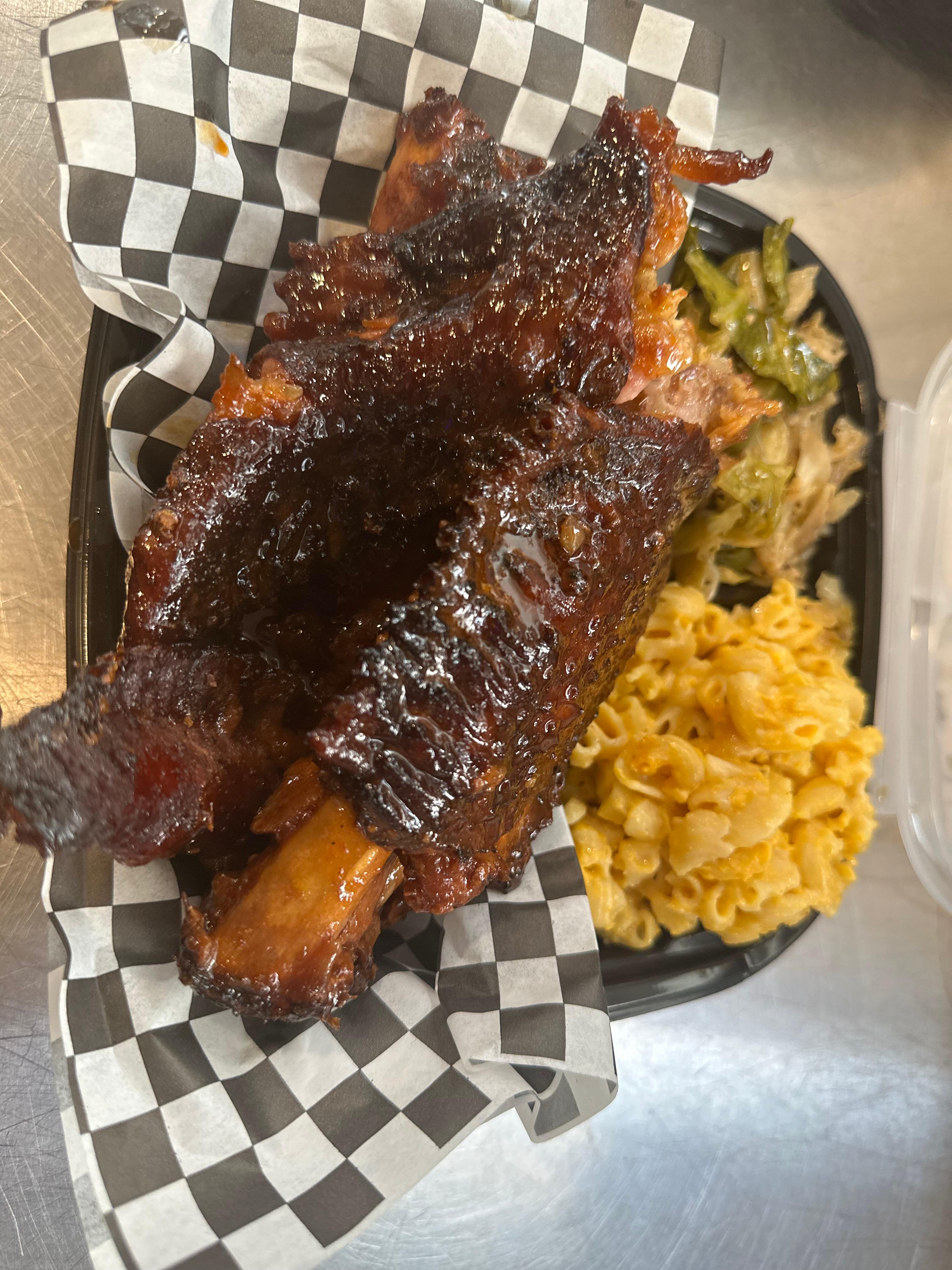 Gourmet turkey wings with dirty rice
